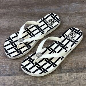Tory Burch Black & Ivory Logo Print Flip Flops | Silver Medallion | Size 8